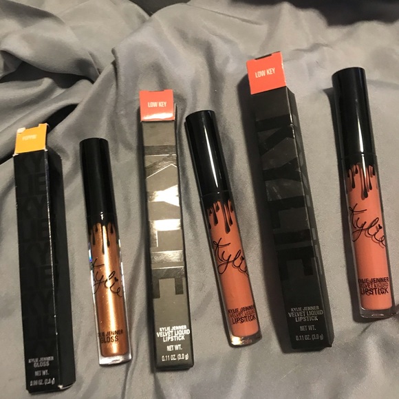 NEW! KYLIE LIPPIE BUNDLE - Picture 1 of 4